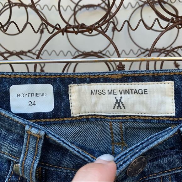 Miss Me Vintage Boyfriend Fit Eagle Jeans distressed ankle Size 26 - Picture 5 of 7